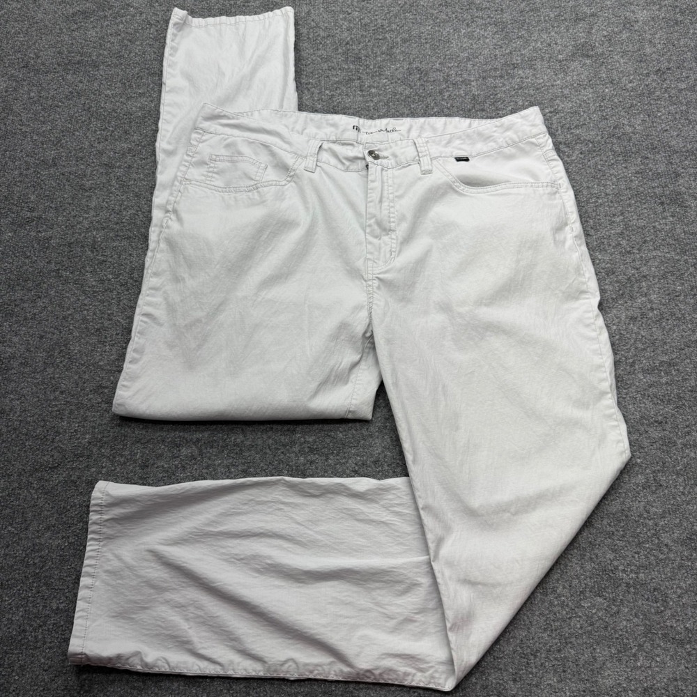 TravisMathew Men 38x32 Tencel Blend Performance Golf Pants Light Gray Straight
